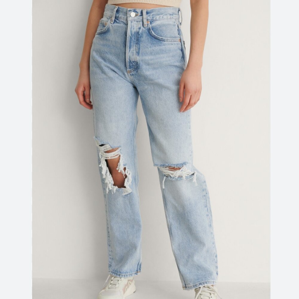 MNG (Mango) Selina Straight Leg Light Wash Jeans